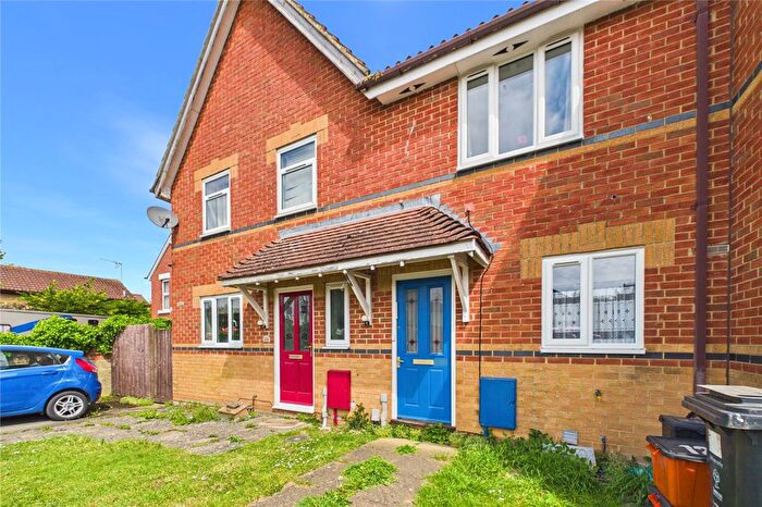 2 Bedroom Terraced House For Sale In Hyde Road, Swindon, Wiltshire, SN2