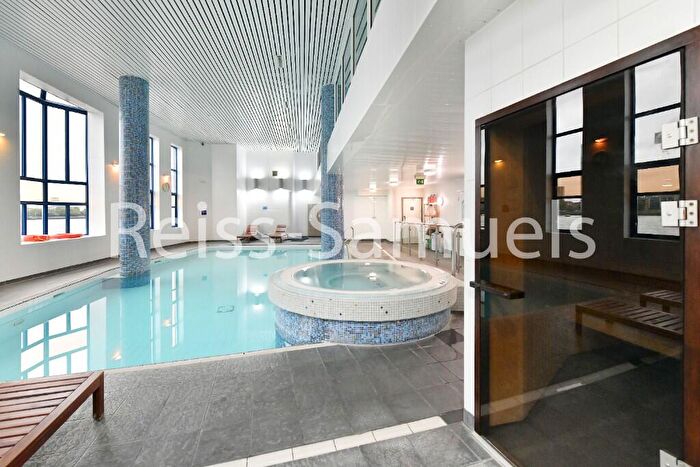 5 Bedroom Town House To Rent In Cyclops Mews, London, E14