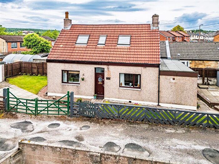 3 Bedroom Detached House For Sale In Earl's Place, Fauldhouse, EH47