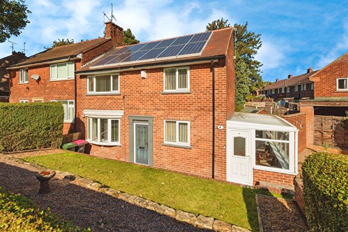 3 Bedroom Semi-Detached House For Sale In Rhodes Avenue, Kimberworth Park, Rotherham, S61