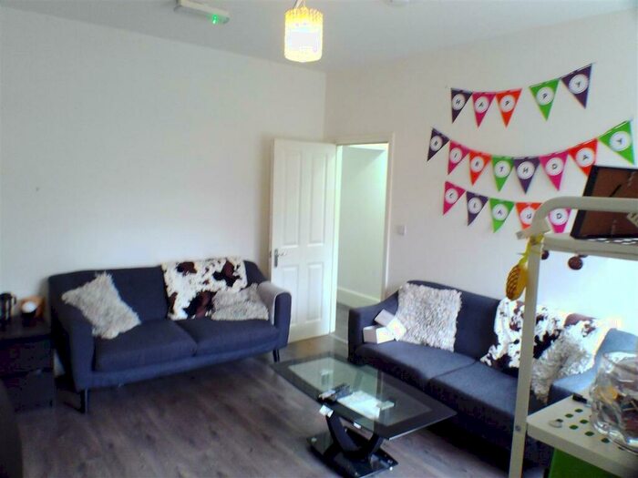 5 Bedroom Semi-Detached House To Rent In Park Hill Road, Harborne, Birmingham, B17