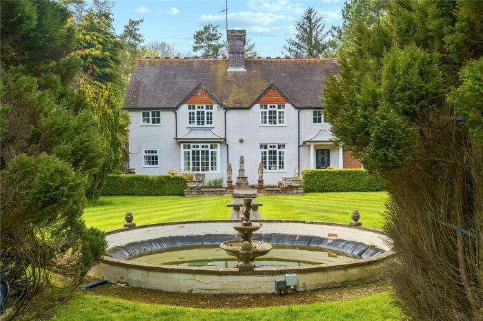 4 Bedroom Detached House For Sale In Hale Lane, Wendover, Aylesbury, HP22