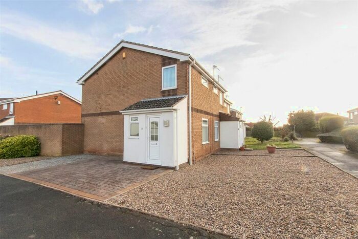 2 Bedroom Terraced House To Rent In Kingsbridge Avenue, Mapperley Plains, Nottingham, NG3