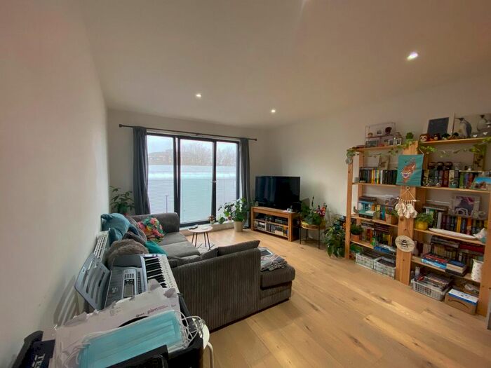 1 Bedroom Flat To Rent In Royal Cresent Appartments, Royal Cresent Road, Southampton, SO14