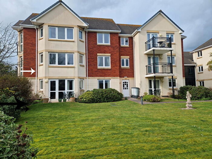 2 Bedroom Flat For Sale In Salterton Road, Exmouth, EX8