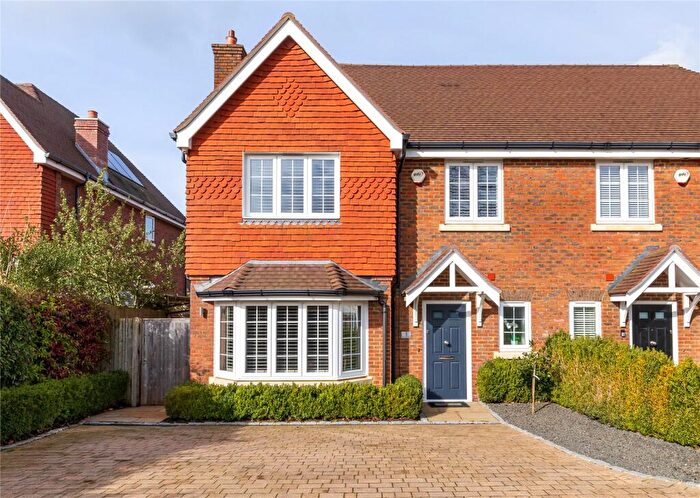 4 Bedroom Semi-Detached House For Sale In High Acre Close, Fetcham, KT22