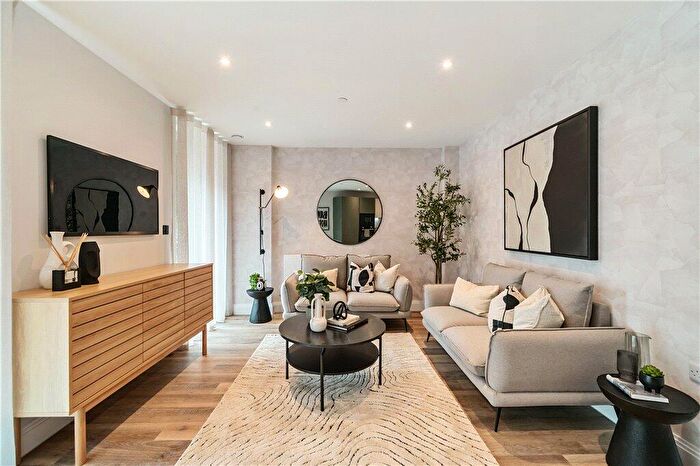 2 Bedroom Apartment For Sale In Tweedy Road, Bromley, BR1