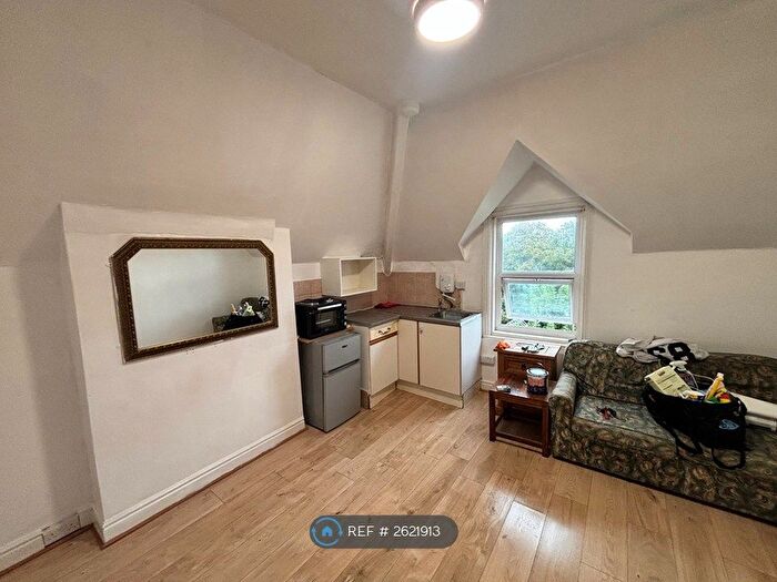 Studio To Rent In Windsor Road, Southport, PR9