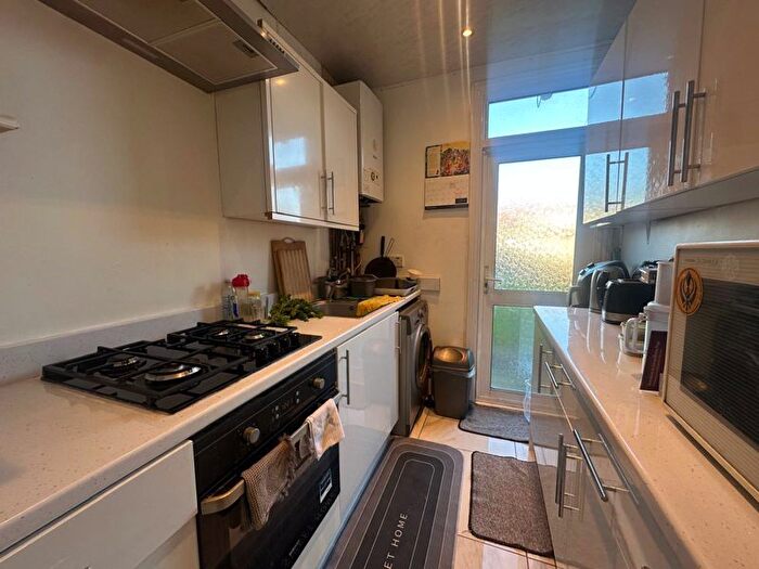 3 Bedroom Terraced House For Sale In Bycroft Road, Southall, UB1