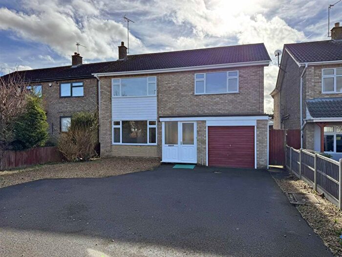 Detached House To Rent In Gunthorpe Road, Peterborough, PE4