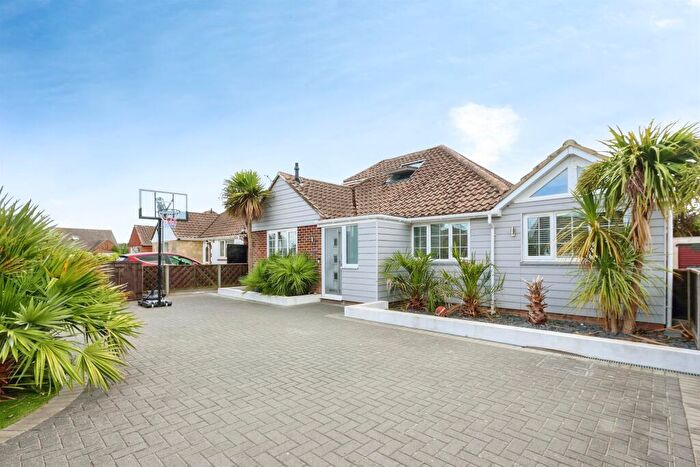4 Bedroom Detached House For Sale In Verwood Crescent, Bournemouth, BH6