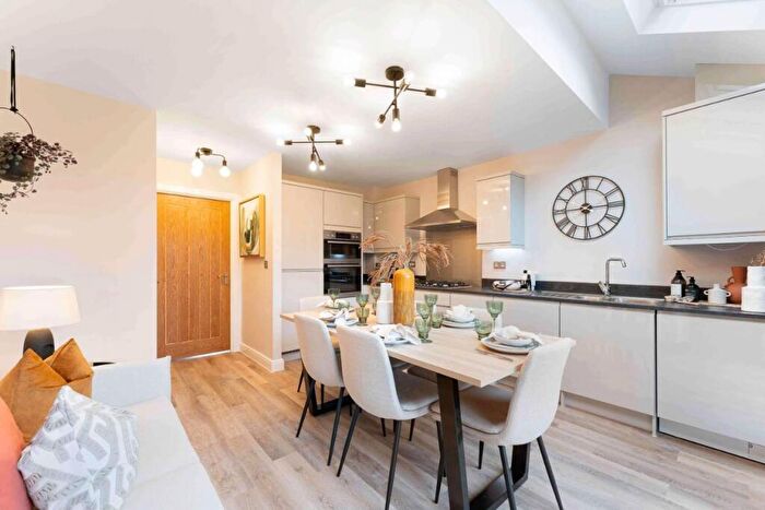 4 Bedroom Terraced House To Rent In Tatterpool Close, Shirley, Solihull, West Midlands, B90