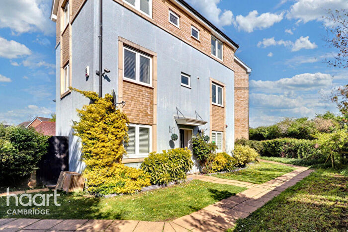 4 Bedroom End Of Terrace House For Sale In Chambers Drive, Cambridge, CB4