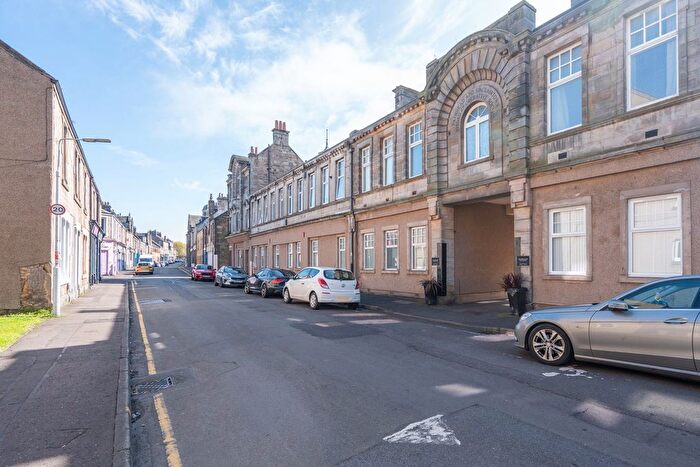 2 Bedroom Flat For Sale In Branning Court, Kirkcaldy, KY1