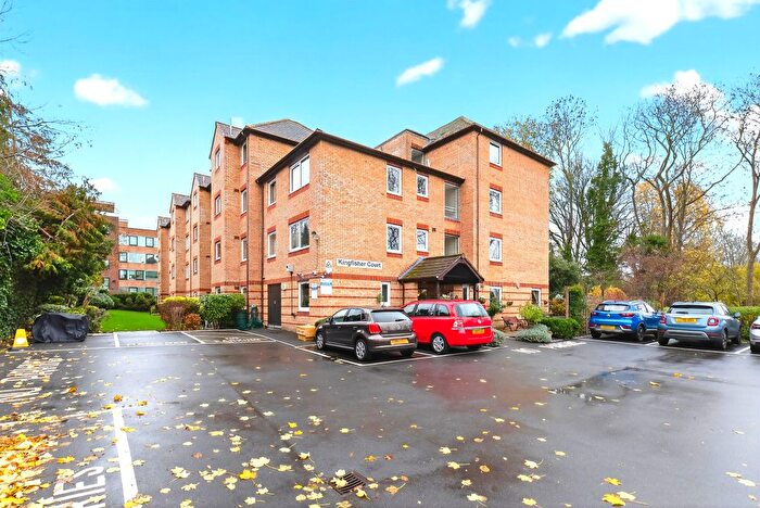 1 Bedroom Flat For Sale In Ewell Road, Surbiton, KT6
