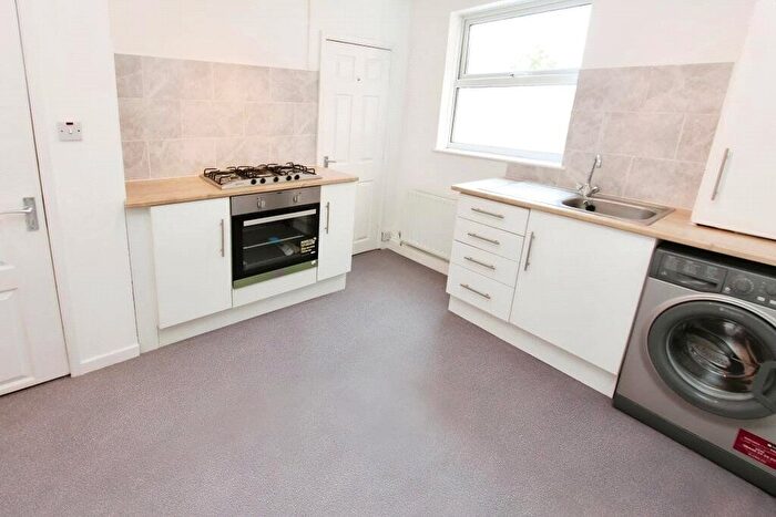 5 Bedroom Flat To Rent In Malden Road, London, NW5