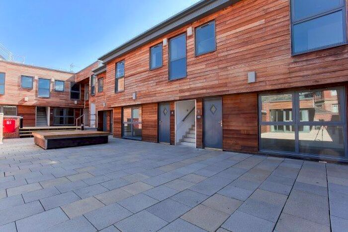 2 Bedroom Flat To Rent In Peter Lane, York YO1