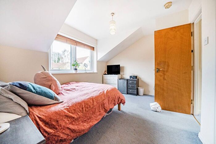 2 Bedroom Property To Rent In Bradshaw Close, Wimbledon, London, SW19