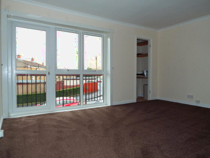 2 Bedroom Flat To Rent In St. Valery Drive, Stirling, FK7