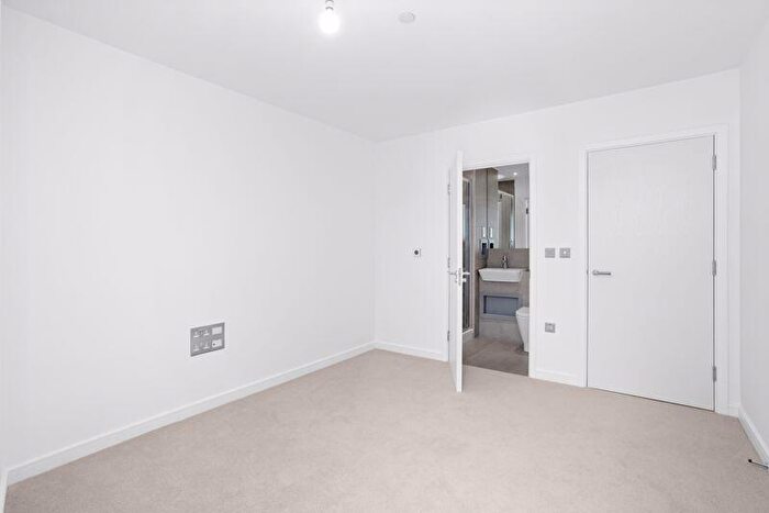 2 Bedroom Flat To Rent In Arber House, The Hyde, London, NW9
