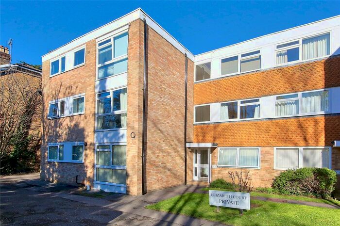 1 Bedroom Flat To Rent In Elizabeth Court, Hampton Road, Teddington, TW11