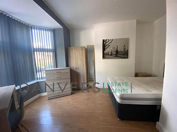 2 Bedroom Detached House To Rent In Westcotes Drive, Leicester, LE3