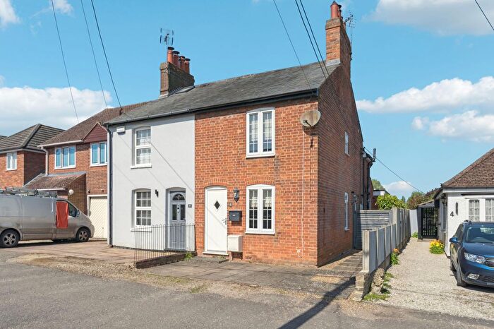 2 Bedroom Semi-Detached House For Sale In Belle Vue, Stone, HP17