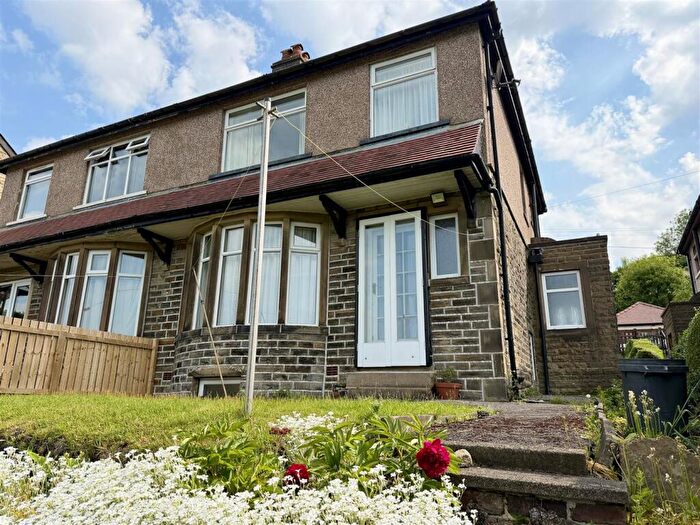 3 Bedroom Semi Detached House For Sale In Westborough Drive, Halifax, HX2