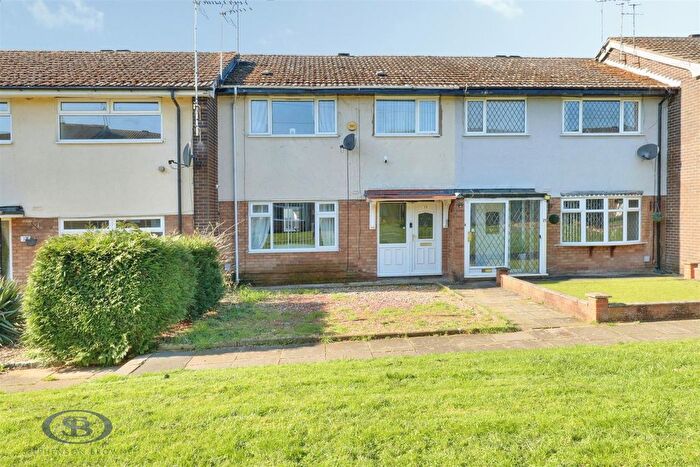 3 Bedroom Terraced House For Sale In Fanshawe Walk, Crewe, CW2