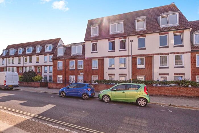 1 Bedroom Apartment For Sale In Green Road, Southsea, PO5