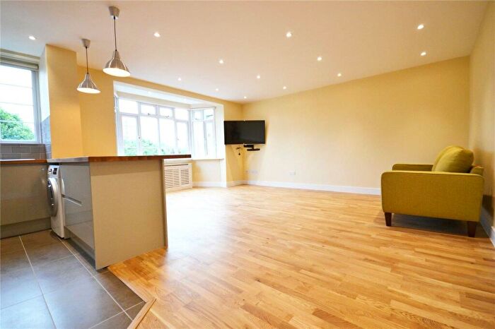 2 Bedroom Apartment To Rent In Greville Hall, St John's Wood, NW6