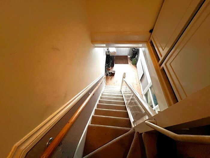 3 Bedroom Terraced House For Sale In Brangbourne Road, Bromley, BR1
