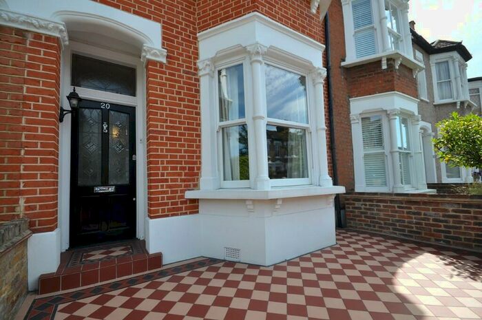 3 Bedroom Terraced House To Rent In Pelham Road, South Woodford, E18