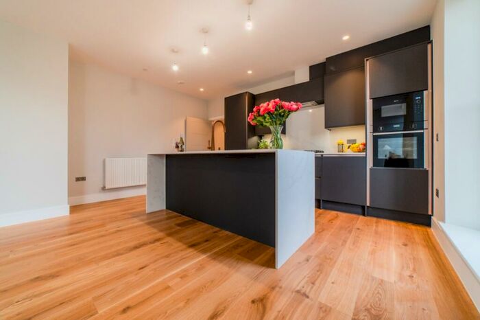 2 Bedroom Apartment To Rent In Suffolk House, Romilly Road, Canton, CF5