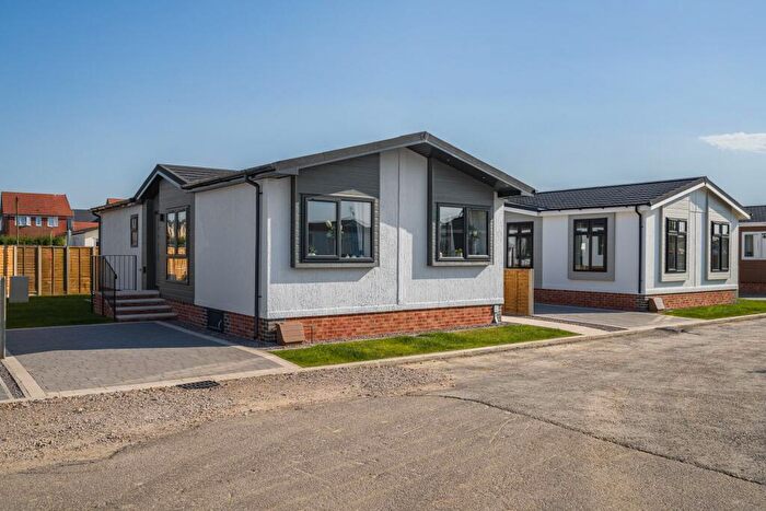 2 Bedroom Park Home For Sale In Orchard Park, Twigworth, GL2