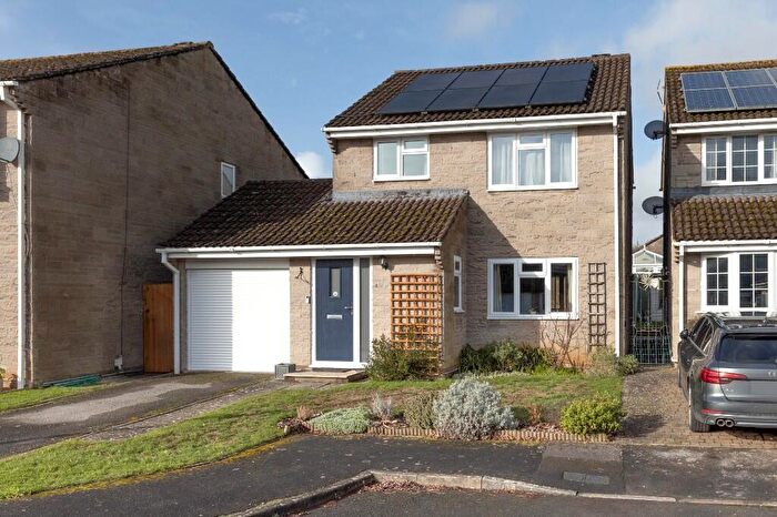 3 Bedroom Detached House For Sale In Little Parks, Holt, BA14