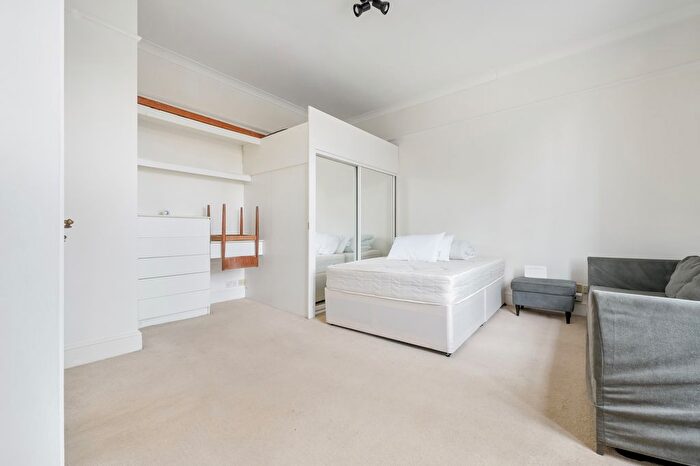 Studio To Rent In Marlborough Hill, NW8