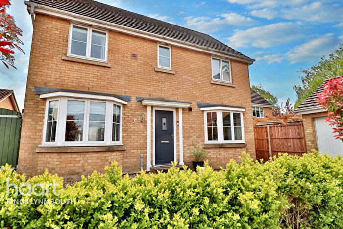 4 Bedroom Detached House For Sale In Mason Gardens, West Winch, PE33