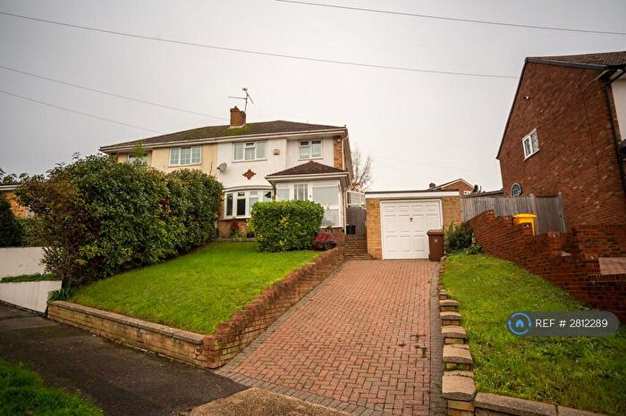 3 Bedroom Semi Detached House To Rent In Sussex Drive, Chatham Kent, ME5