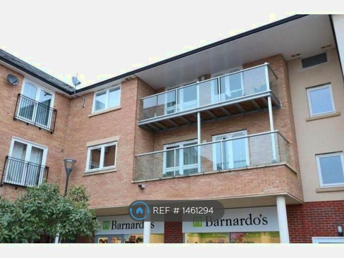 3 Bedroom Flat To Rent In Oxley Park, Milton Keynes, MK4