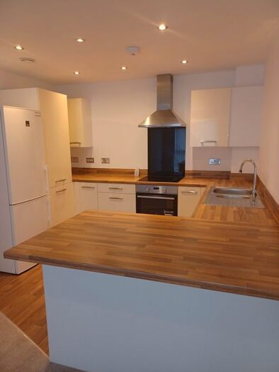 2 Bedroom Flat To Rent In Manchester Road, Altrincham, WA14
