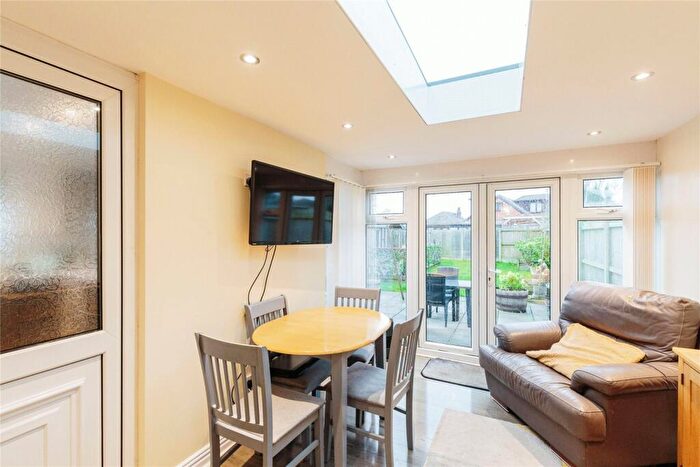 2 Bedroom Bungalow For Sale In Broadpool Lane, Hambleton, Poulton-le-Fylde, Lancashire, FY6