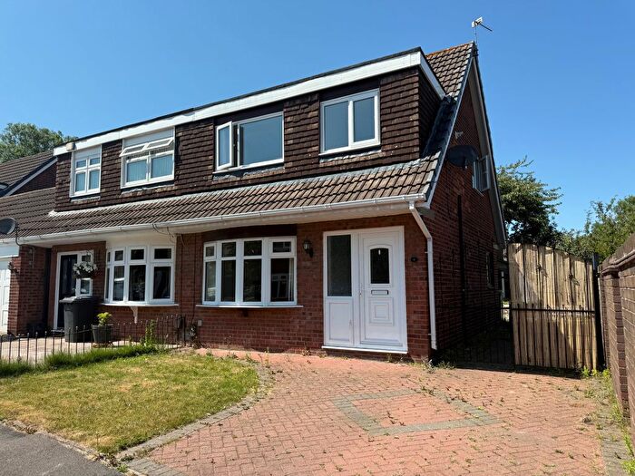3 Bedroom Property To Rent In Lindsworth Close, Warrington, WA5