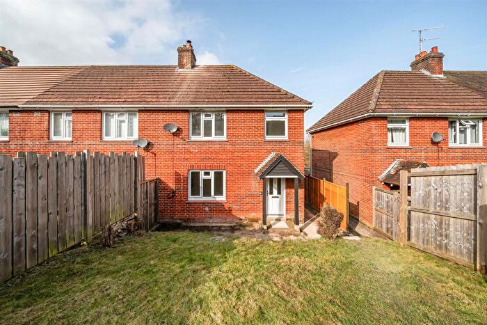 3 Bedroom Semi Detached House For Sale In Isbury Road, Marlborough, SN8