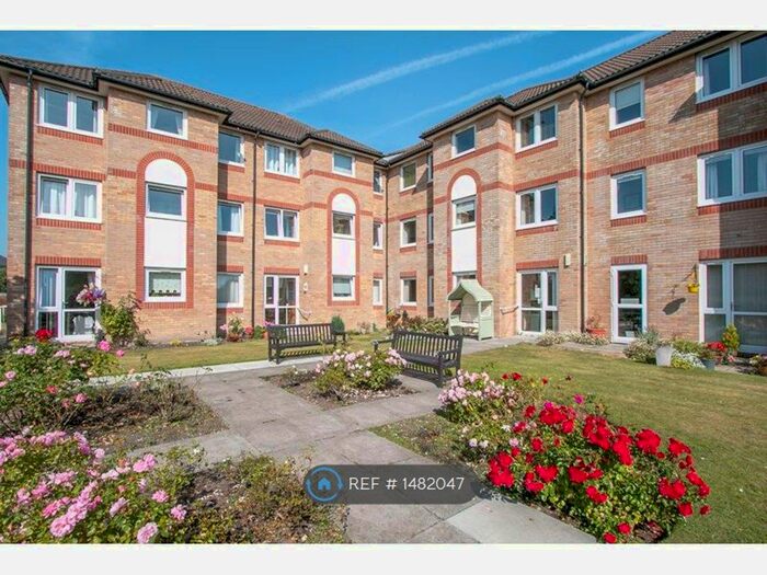 1 Bedroom Flat To Rent In The Chines, Bournemouth, BH4