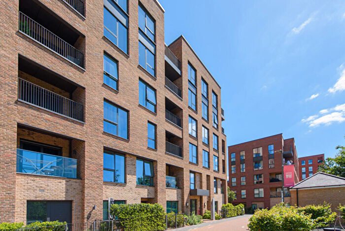 2 Bedroom Flat To Rent In Hoy Close, Colindale, London, NW9