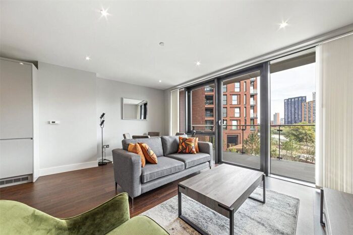 2 Bedroom Apartment To Rent In Handlebury House, Leamouth Road, Orchard Wharf, London, E14