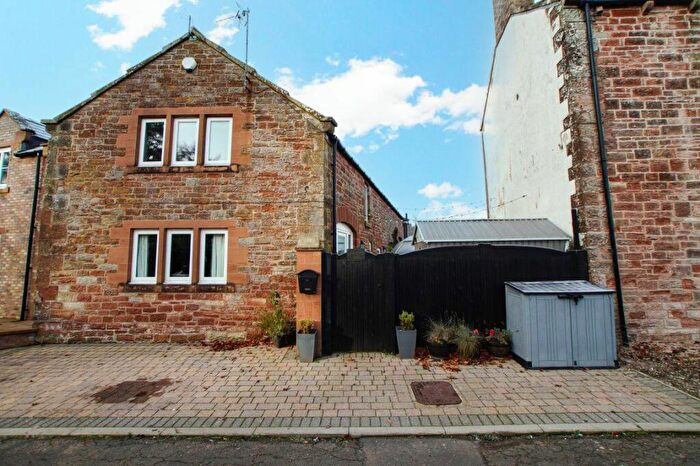 2 Bedroom Cottage To Rent In Capon Tree Road, Brampton, CA8