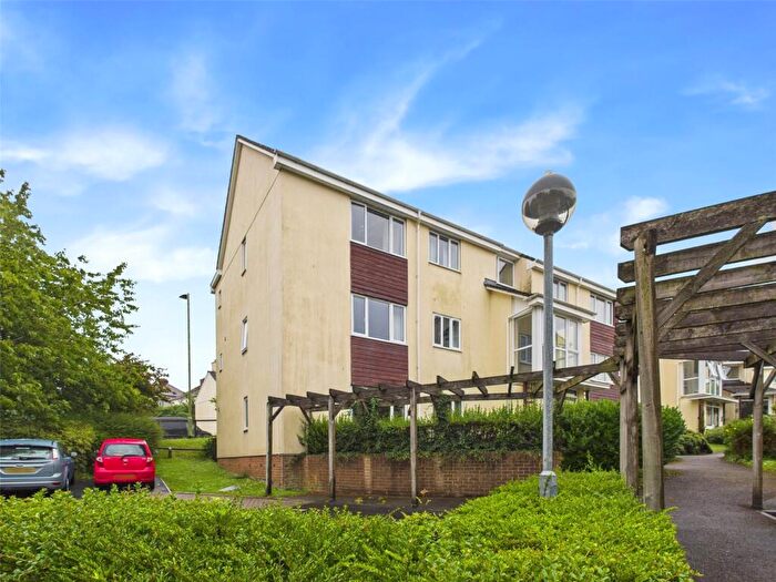 2 Bedroom Flat For Sale In Okehampton, Devon, EX20
