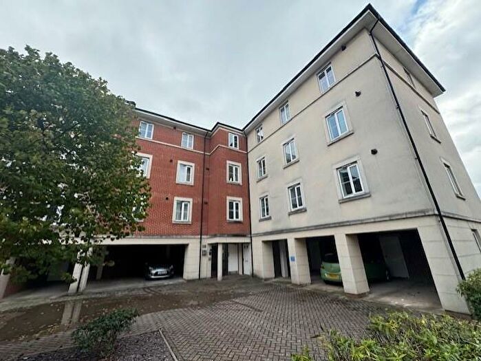 2 Bedroom Apartment To Rent In Ffordd James Mcghan, Cardiff, CF11